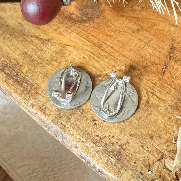 Vintage Buffalow Indian Head Earrings - Picture 5 of 9